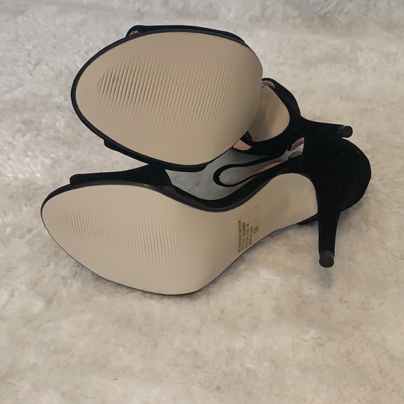 Black Ankle Strap Sandals - Picture 4 of 6